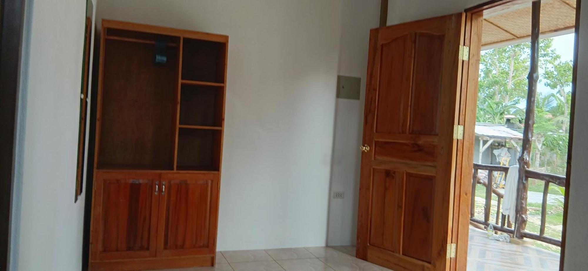 Casa James Apartment, Rooms , Pool And Restaurant Siquijor Bilik gambar